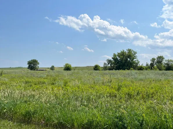 13 Evers Rd, Big Stone City, SD 57216