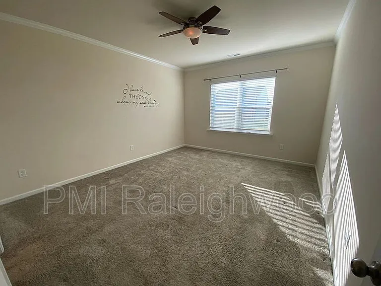 2124 Fox Chapel Pl — Photo 13