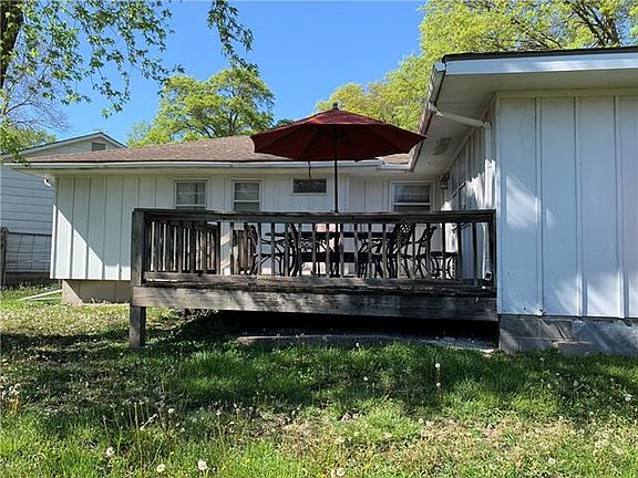 4th image of 8705 W 93rd Ter