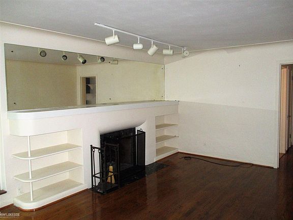 3rd image of 1819 Hunt Club Dr