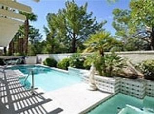 9013 Rivers Edge Dr, Las Vegas, NV 89117