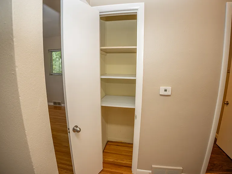 1502 Ridgewood Dr #B — Photo 10