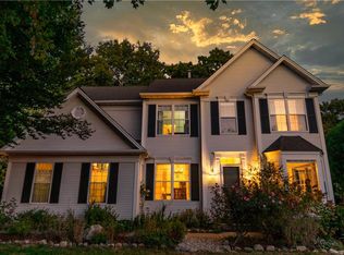 350 Sleepy Hollow Farm Rd, Warwick, RI 02886