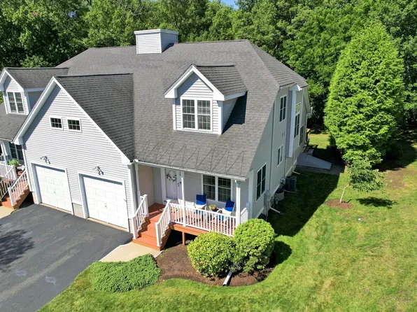 38 Maple Ter #38, Plainville, MA 02762