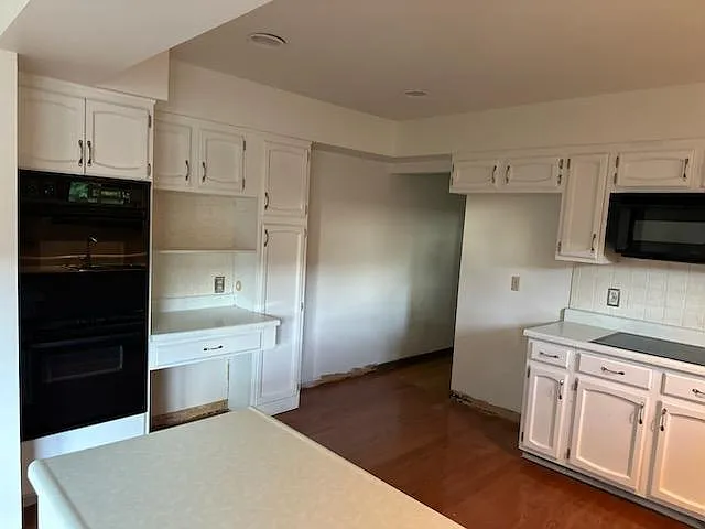 115 Triesta Pl — Photo 10