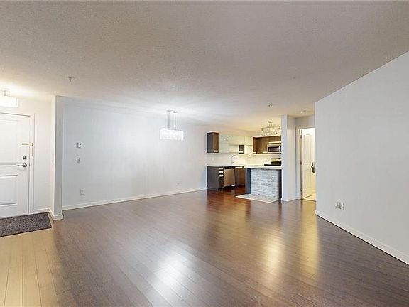 5th image of 1640 Dakota Dr #102