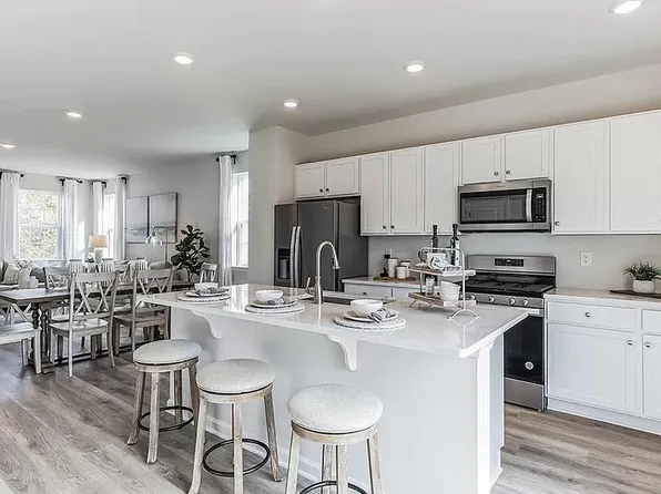 204 Macoun Way, Glassboro, NJ 08028