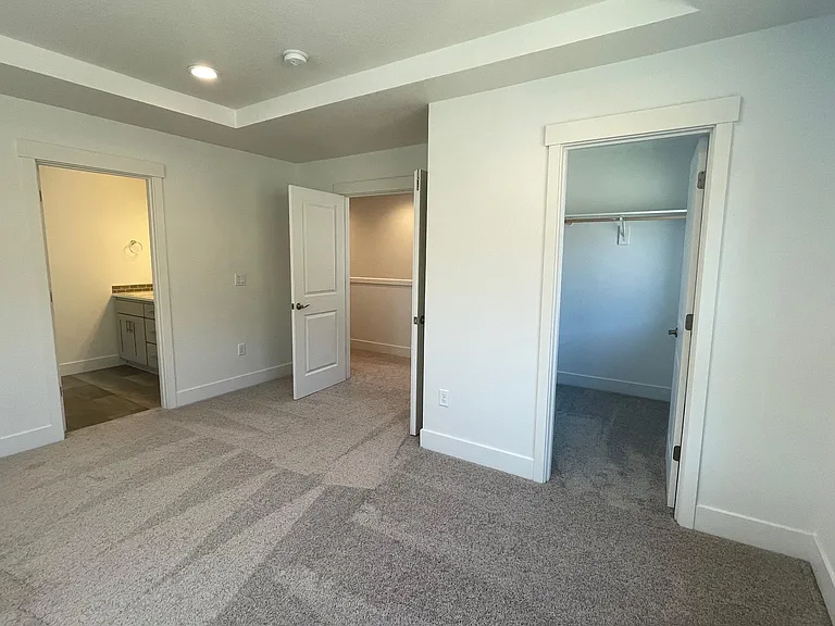 2552 Brackenfern Rd — Photo 33