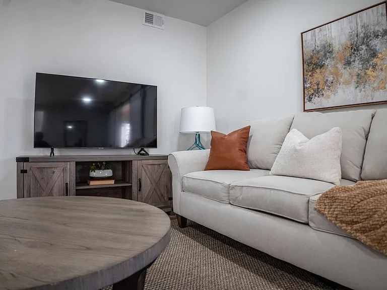 3720 Taft Ave — Photo 25