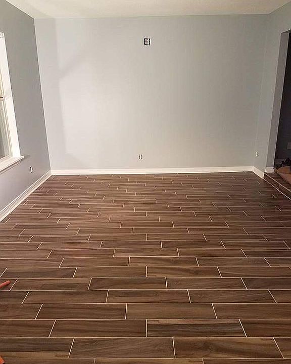 1st image of 4802 Tara Woods Dr E