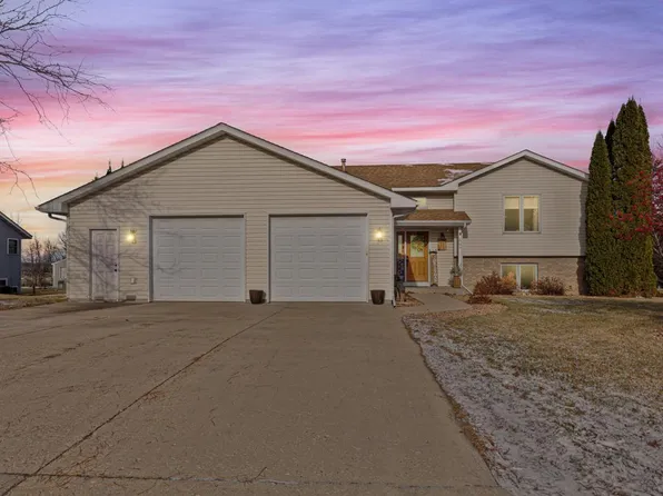 507 Oakridge Pl, Medford, MN 55049