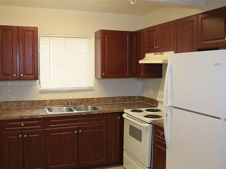 1245 S Flagler Ave #304 — Photo 6