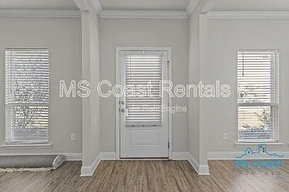 8712 Park Ridge Ct — Photo 4