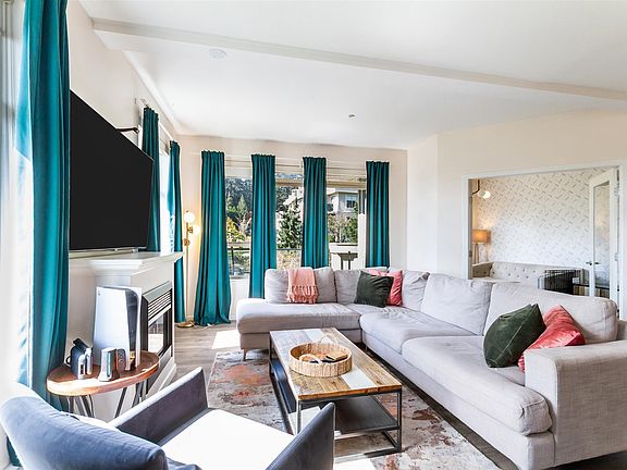 5th image of 270 Francis Way #305