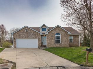 816 Penhurst Pl, Belleville, IL 62221