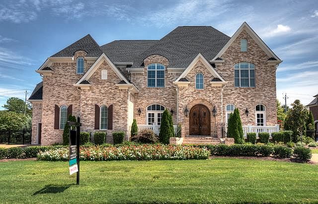 1st image of 1537 Avellino Cir