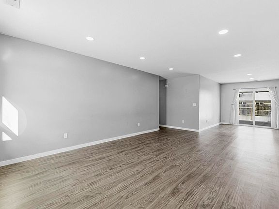 4th image of 1143 Elias Murray Dr