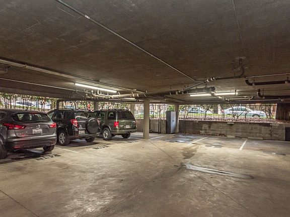 3rd image of 1808 K St Unit L3
