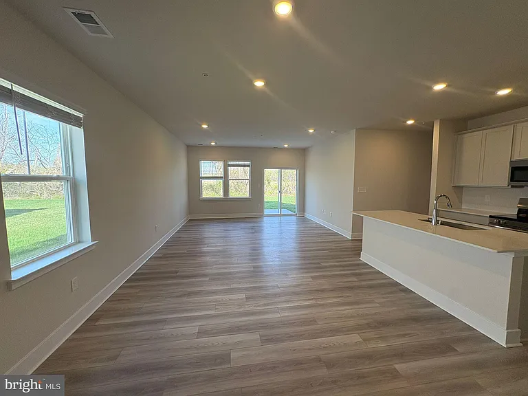 1684 Lake Placid Dr — Photo 6