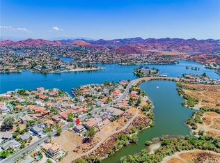 29689 Longhorn Dr, Canyon Lake, CA 92587
