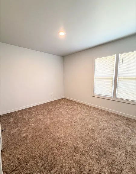 13395 Maiden St — Photo 8