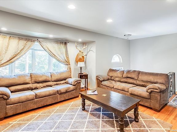 3rd image of 188 Shelby Ave