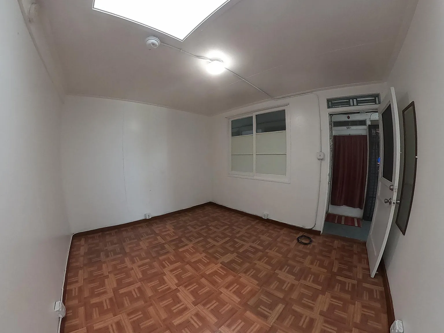 Studio, $525 — Photo 2