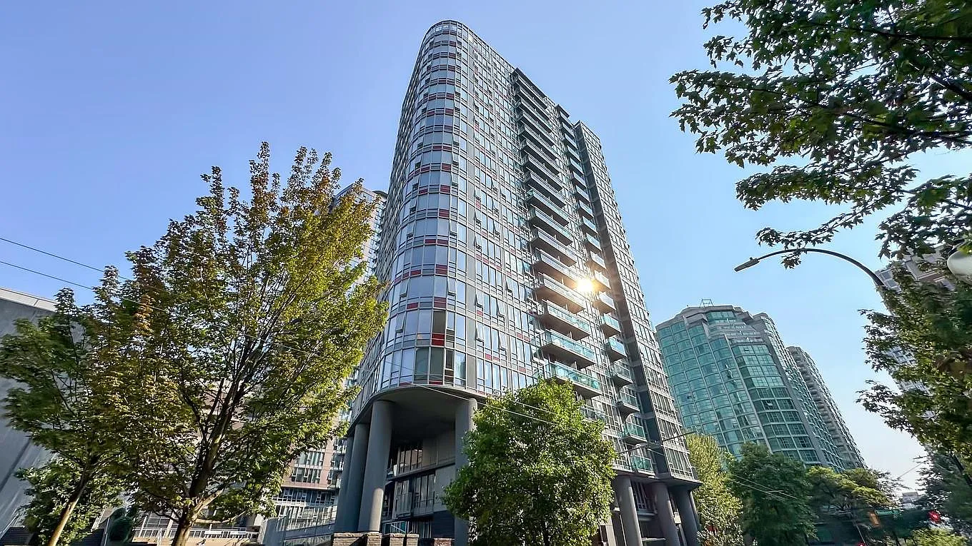 2 bed, 876 sqft, $3,475 — Photo 1