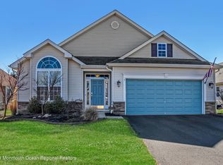 3 Woodview Dr, Manchester, NJ 08759