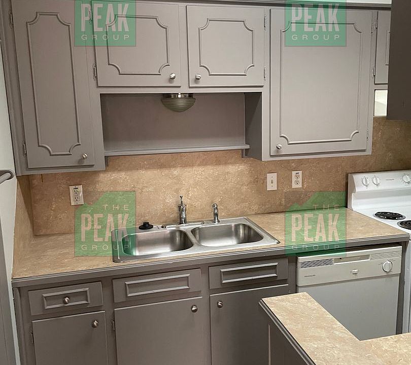 1st image of 3 Lynwood Dr APT 15C