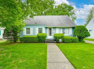 3040 9th St, Cuyahoga Falls, OH