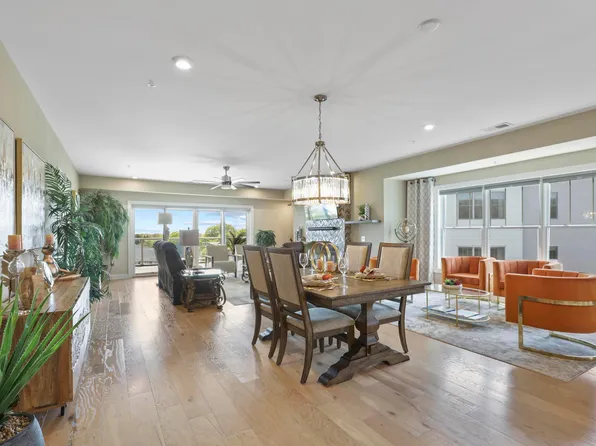 5317 Highpointe Lakes Dr #305, Westerville, OH 43081