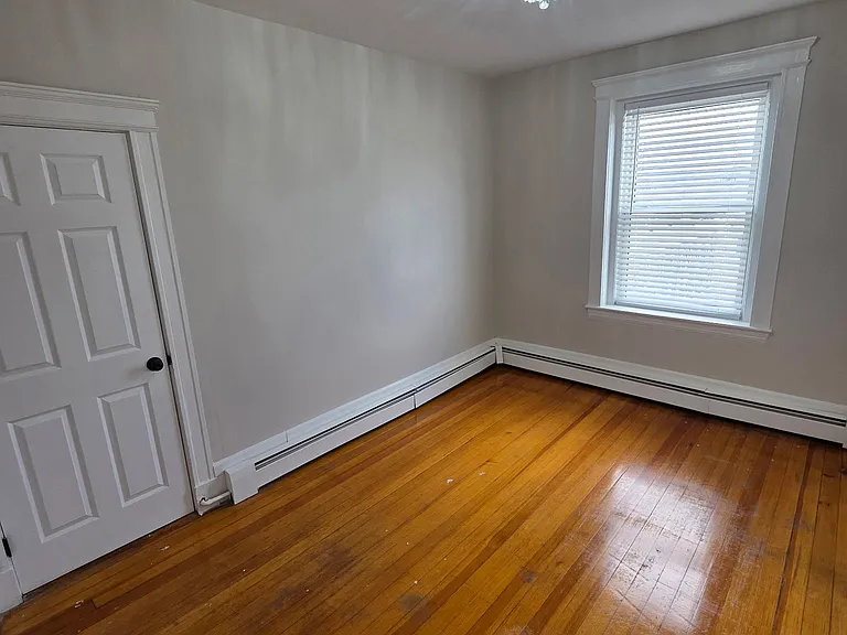 16 Newhall Street — Photo 8