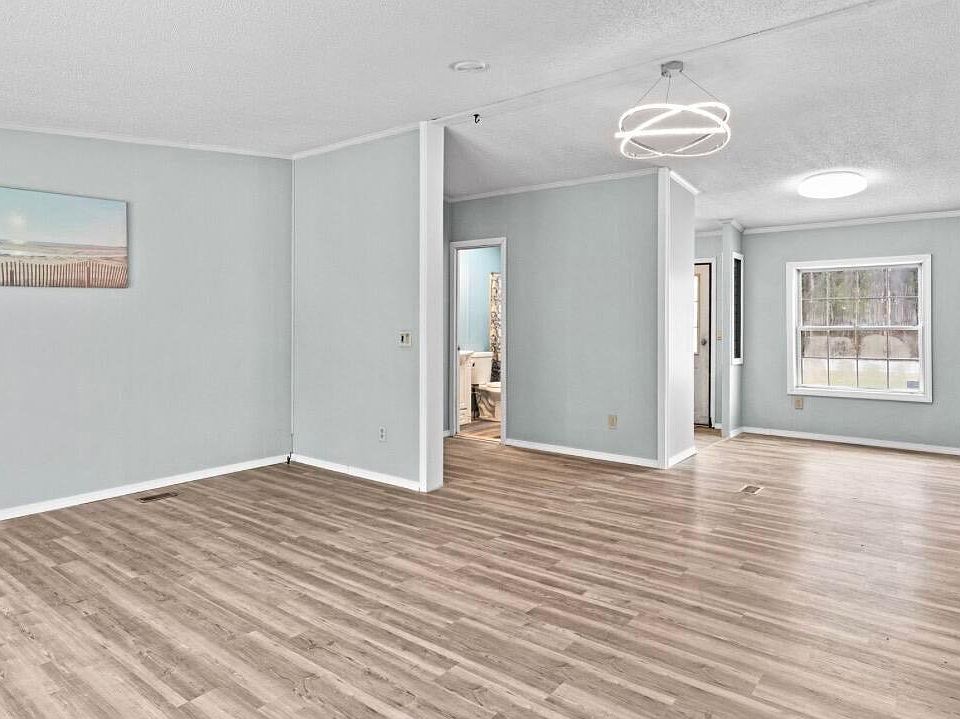 1st image of 805 Sokokis Avenue