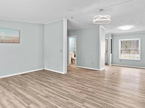 805 Sokokis Avenue, Limington, ME 04049