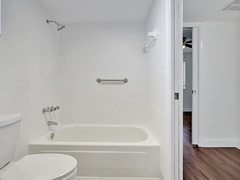 2640 Garden Dr S #301 — Photo 26