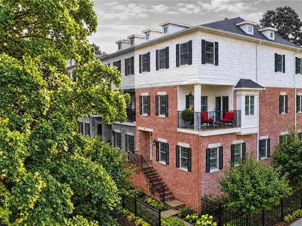 29 W Louise St, Fayetteville, AR 72701