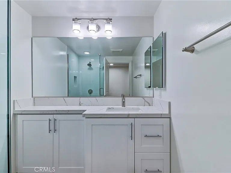 5515 Paseo Del Lago W #2G — Photo 16