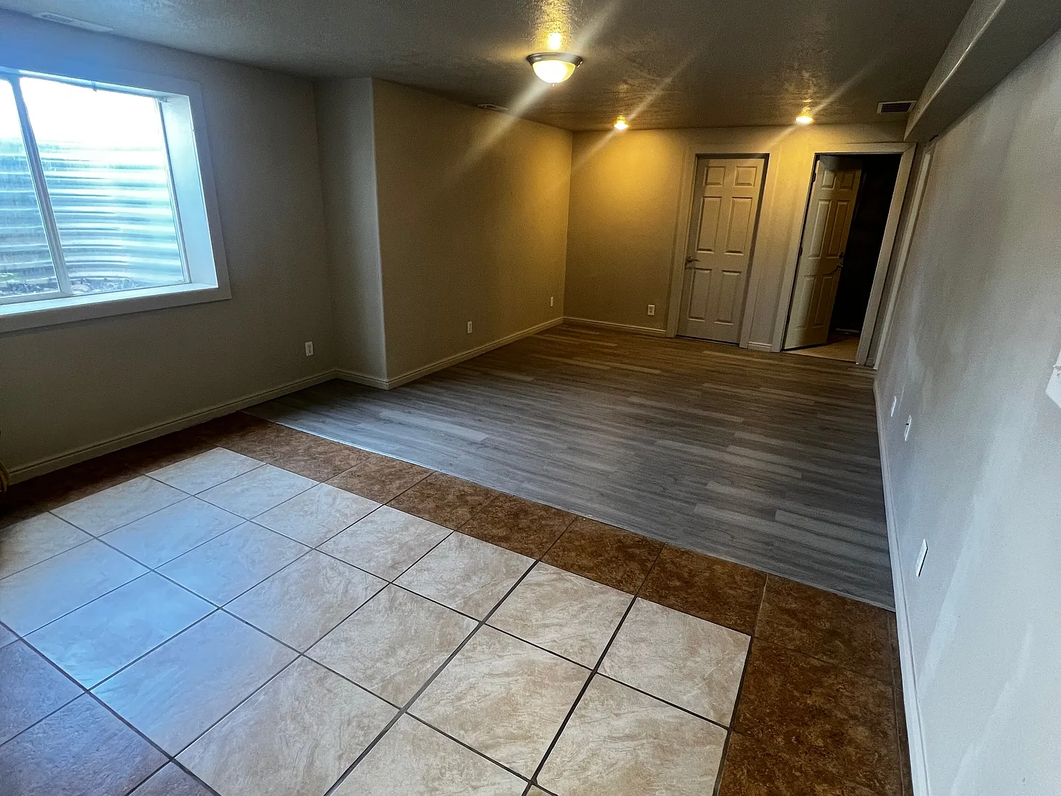 2 bed, 2300 sqft, $1,500 — Photo 2