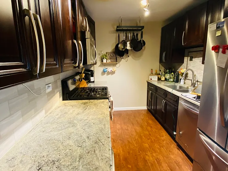 21W581 North Ave #83 — Photo 7