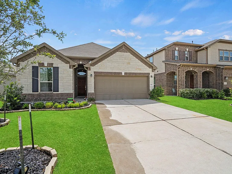 1710 Cheshire Creek Ln — Photo 2