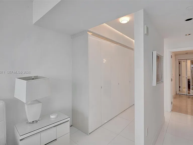 17121 Collins Ave #3206 — Photo 9