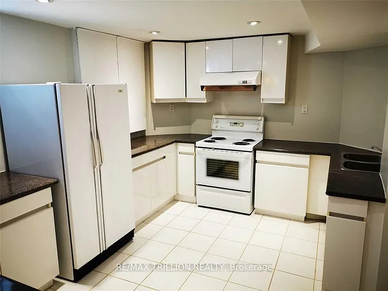 14 Greenhill Ave #BASEMENT — Photo 7
