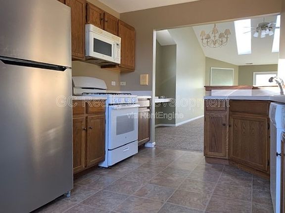 5th image of 632 Chelsea Ct