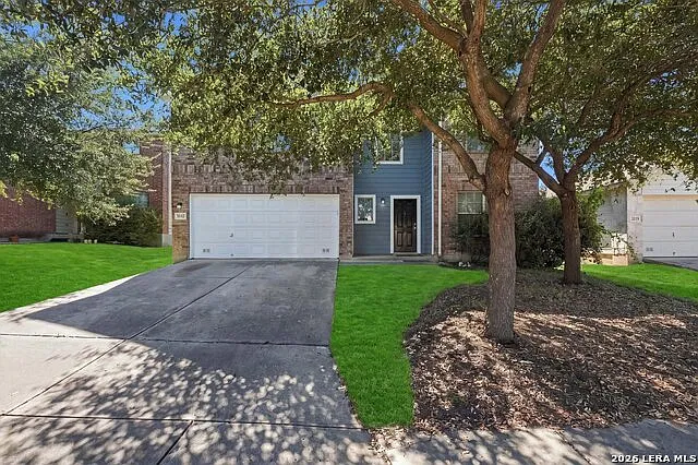 4 bed, 2.5 bath, 2110 sqft, $1,900 — Photo 2