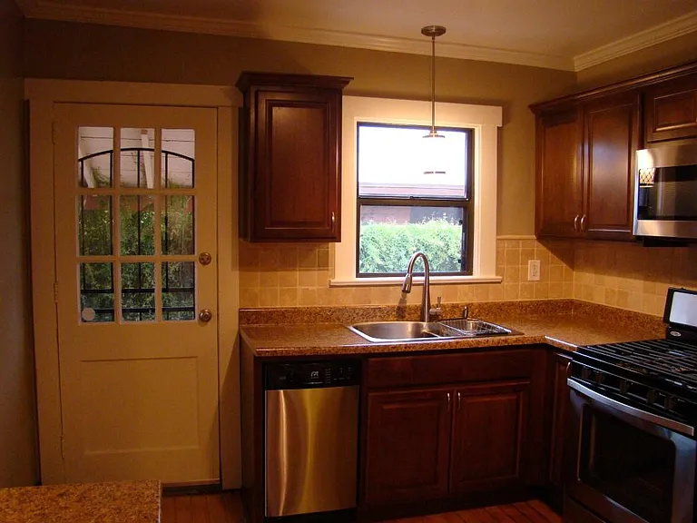3502 E Willard St — Photo 6