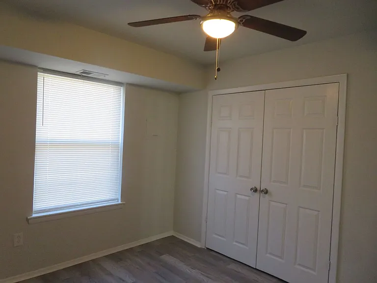 1100 Lakeview Ave — Photo 29