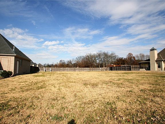 2nd image of 4108 Eastpoint Dr #21