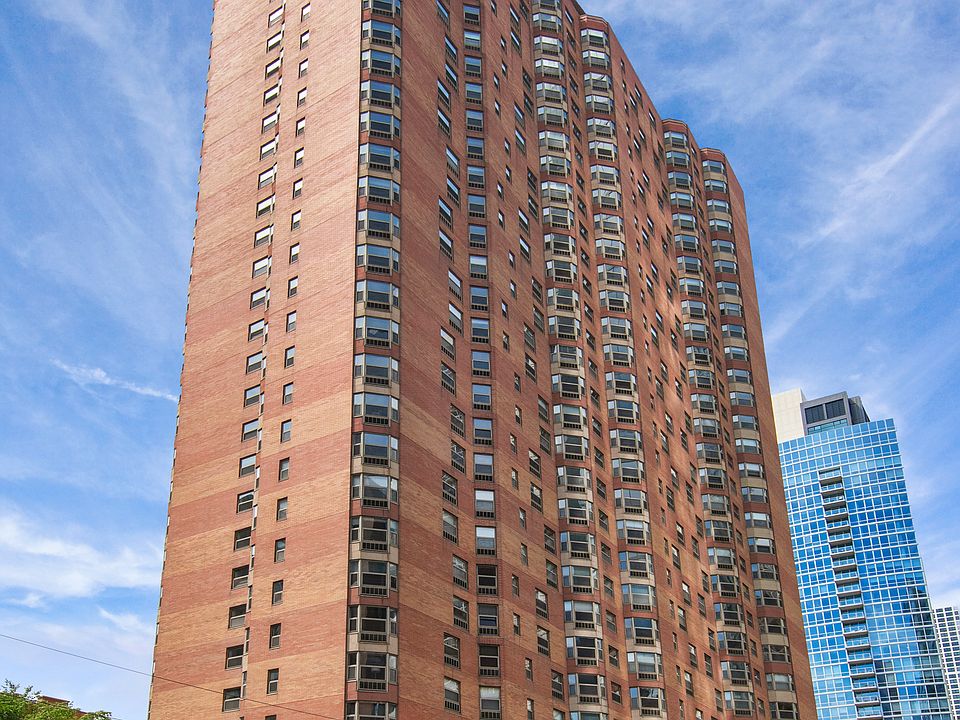 Chestnut Place Exterior Image