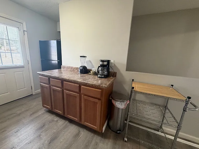 202 Wheaton Ct — Photo 8